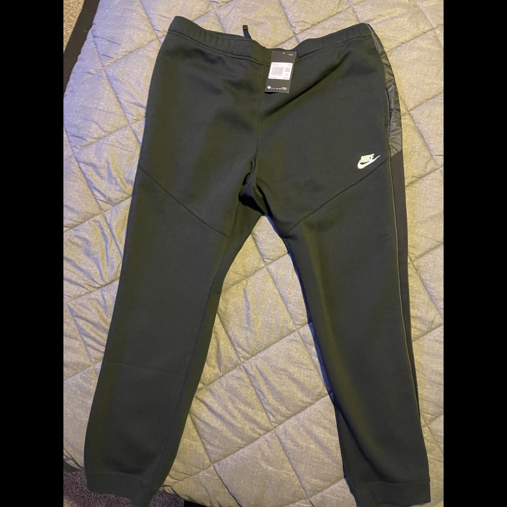 Nike joggers
